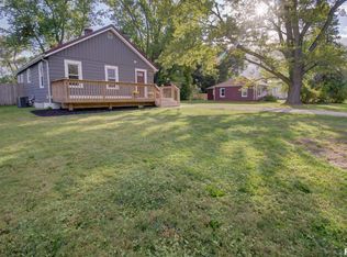 516 8th Ave, Silvis, IL 61282
