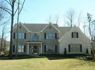 5937 Highland Hills Dr, Westerville, OH 43082