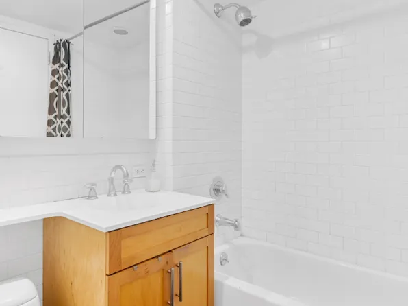 516 West 47th Street S4M image 4 of 5