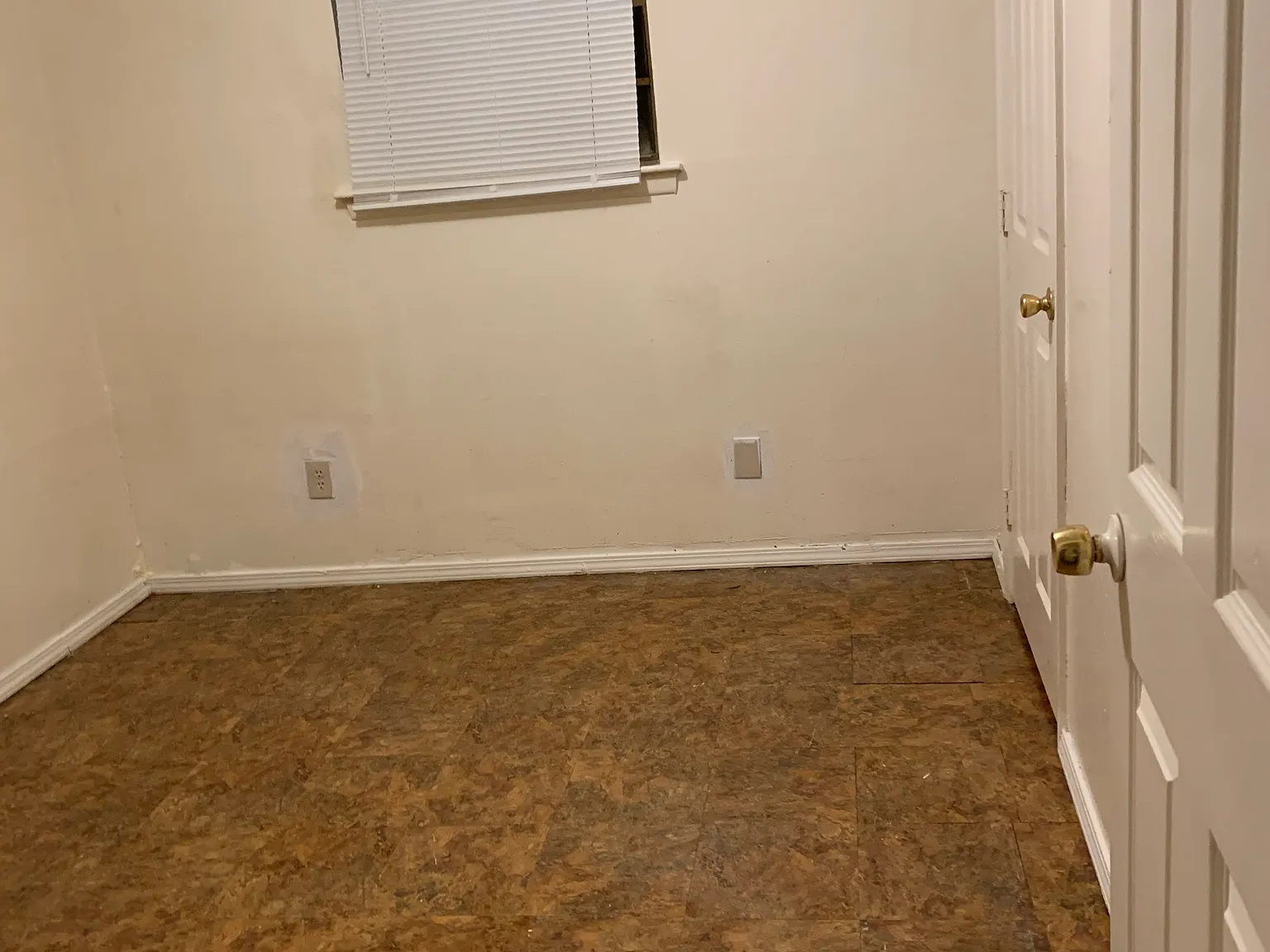 3 bed, 1100 sqft, $1,695 — Photo 2