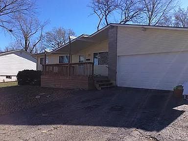 2nd image of 1705 NE 67th Pl