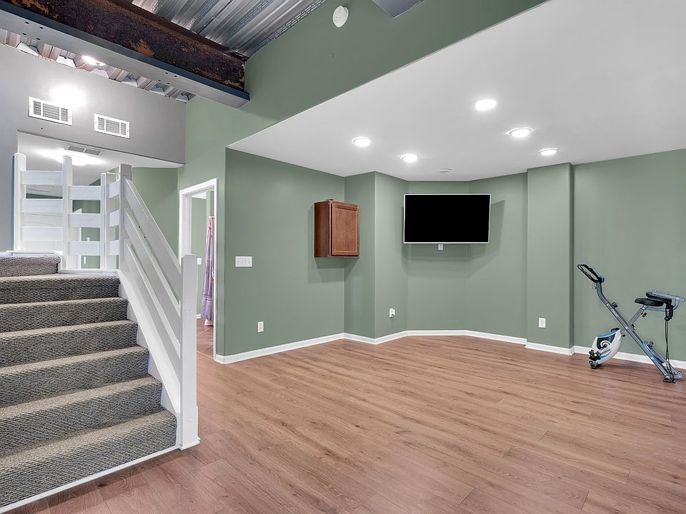 70th image of 232 Covenant Ln