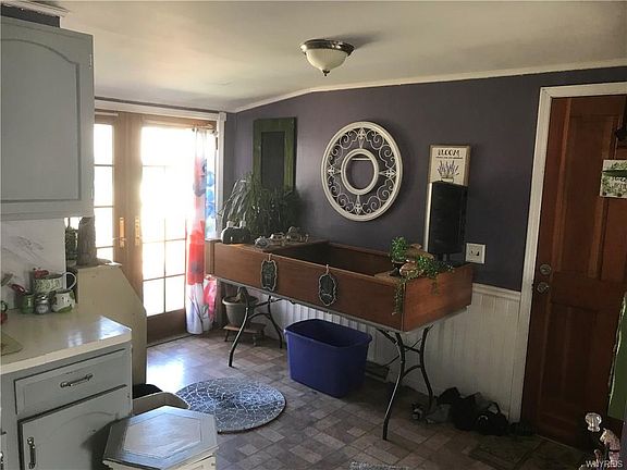 5th image of 455 Tremaine Ave