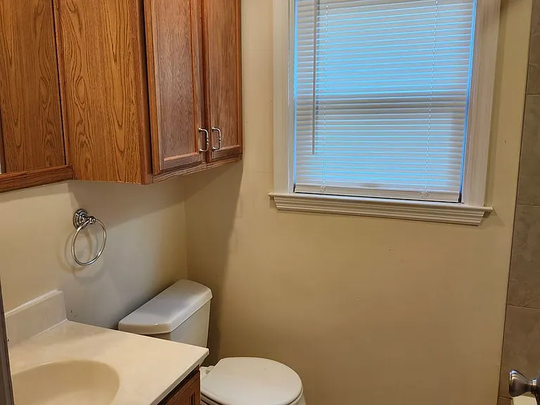 332 Marsh Ln — Photo 14