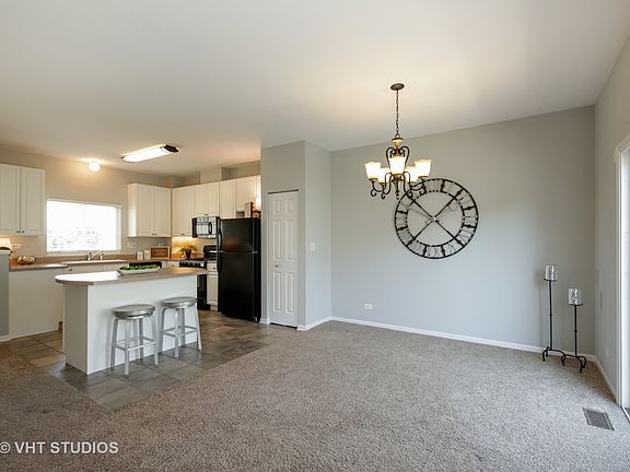 5th image of 2405 Daybreak Ct #2405