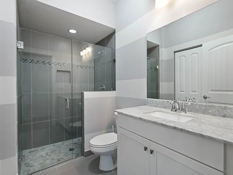 7018 Limestone Cay Rd — Photo 33