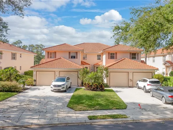 240 Robin Hood CIR #102, NAPLES, FL 34104
