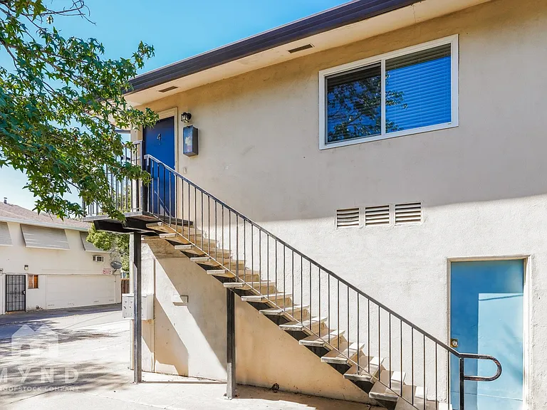 905 Carro Dr #4 — Photo 13