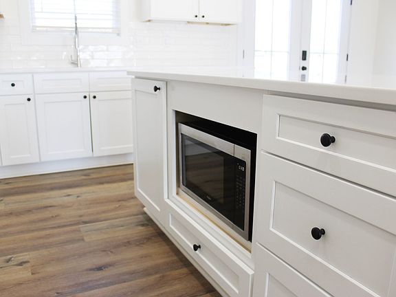 5th image of 1430 Westbrook Cir