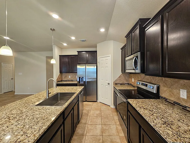 303 Tapaderos Path — Photo 9