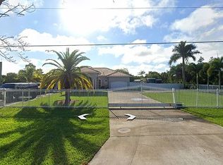 27403 SW 157th Ave, Homestead, FL 33031