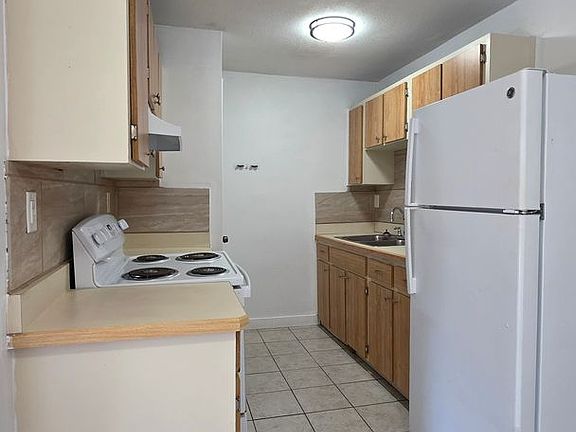 3rd image of 1828 S Clyde Morris Blvd #33