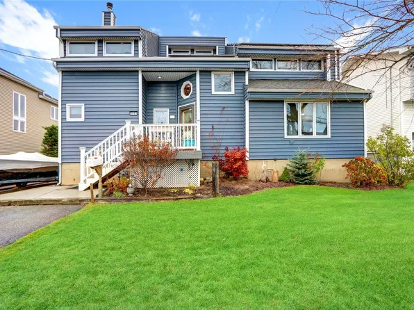 2853 Barbara Road, Bellmore, NY 11710