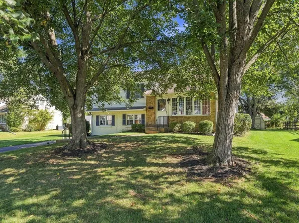 1037 Pross Rd, Lansdale, PA 19446
