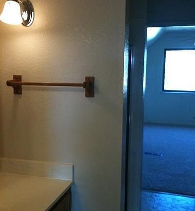 3rd image of 501 Curry Ct