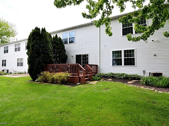 5th image of 2529 Clearwater Ln #22