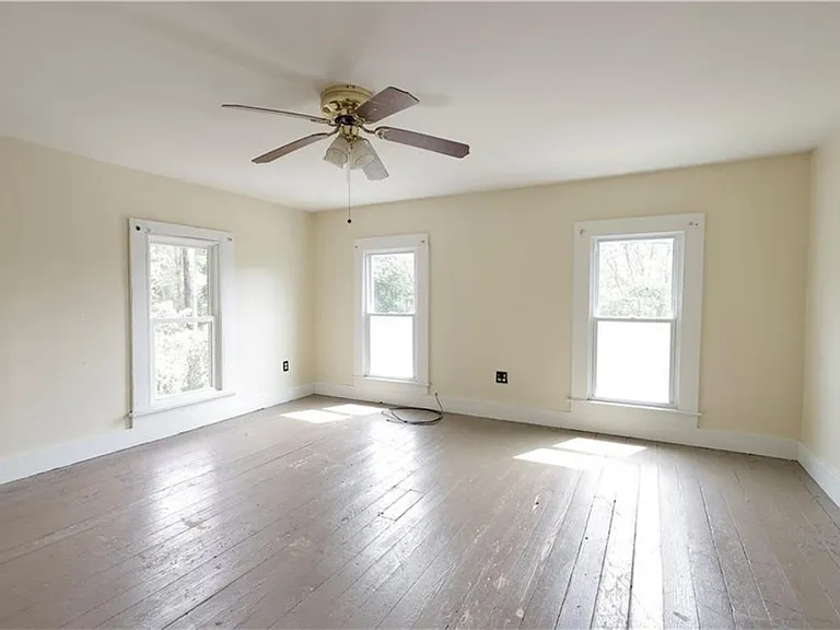42 Delaware St — Photo 9