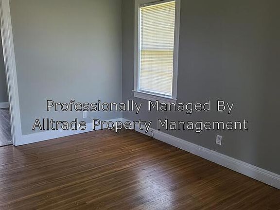2nd image of 3506 Dutchmans Ln