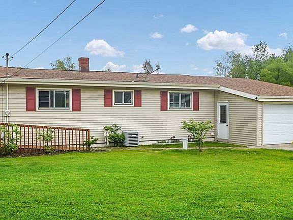 4th image of 17460 Thunder Bay Dr