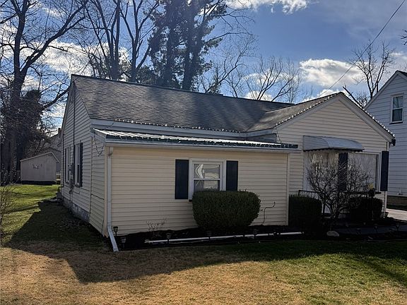 2nd image of 965 Adelaide Ave SE