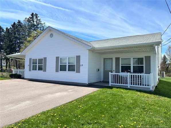13 Maple Trail Ln, Riverview, NB E1B 5K3