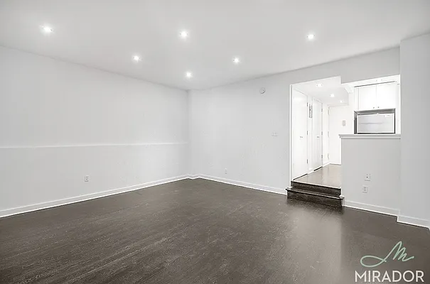 Rented by Mirador Real Estate | media 9