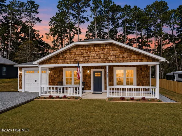 325 N Dyson Street, Holly Ridge, NC 28445