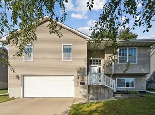 1126 13th St NW, Cedar Rapids, IA 52405