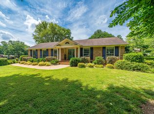 2226 Stonewood Dr, Charlotte, NC 28210