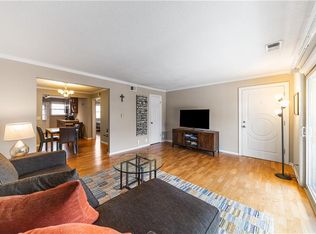 4616 Holly #3 St, Kansas City, MO 64112