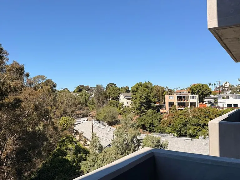 Rainford Apartments — Photo 54