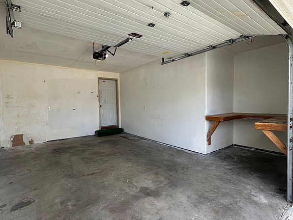 5th image of 3216 S Florida Ave