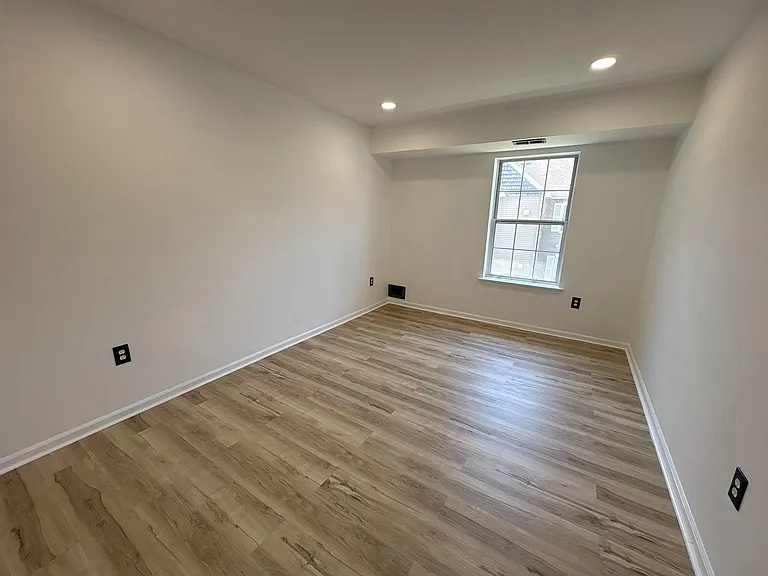 72304 Delaire Landing Rd #304 — Photo 33