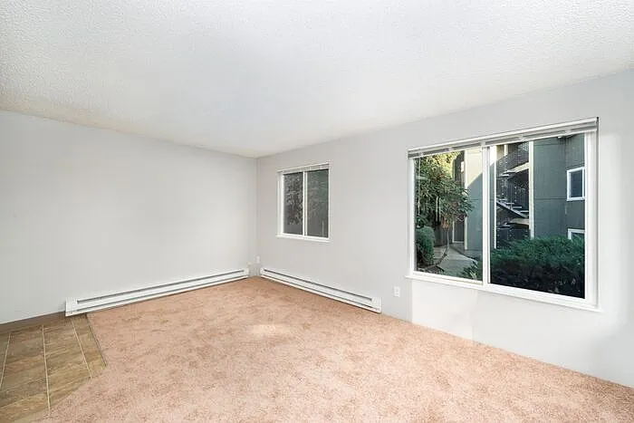 8332 SW 21st Ave #1 — Photo 3