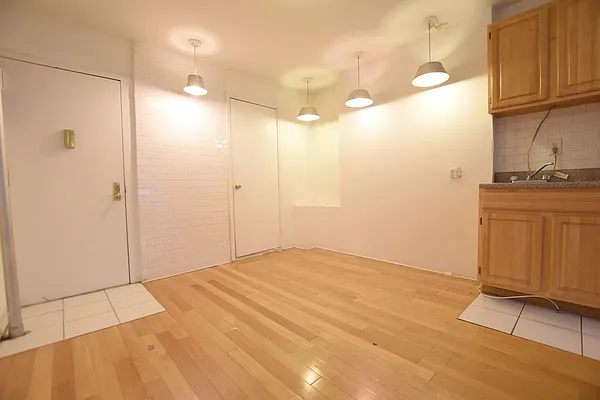 Rented by REAL New York | media 9