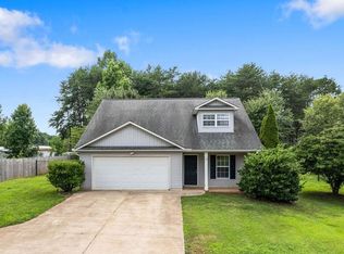 320 Gibbs Rd, Wellford, SC 29385