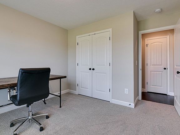 5th image of 7709 Alameda Dr