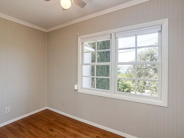 15766 Highland Dr — Photo 22