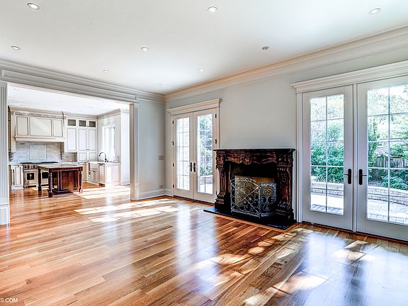 4th image of 412 Beverly Dr