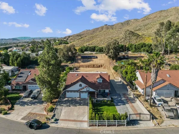21890 Victorian Ln, Wildomar, CA 92595