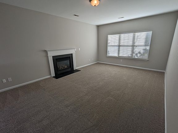4th image of 11151 Aprilia Ln