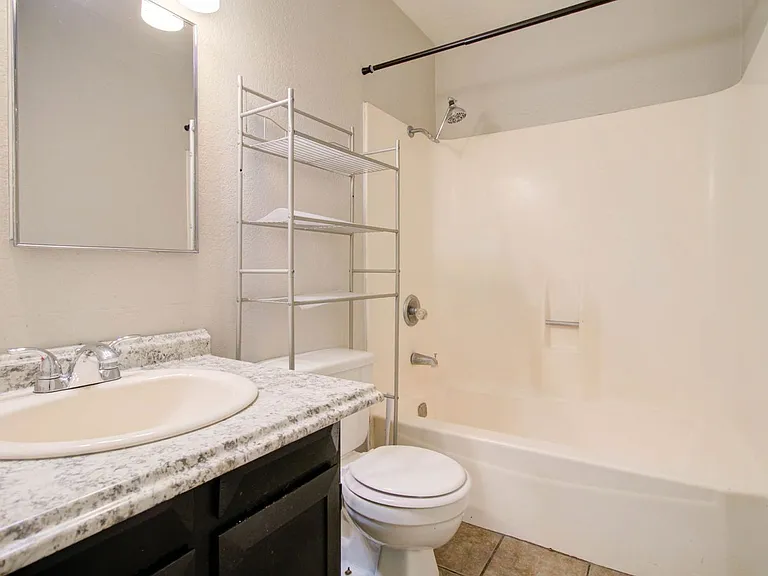 371 N Williams St — Photo 12