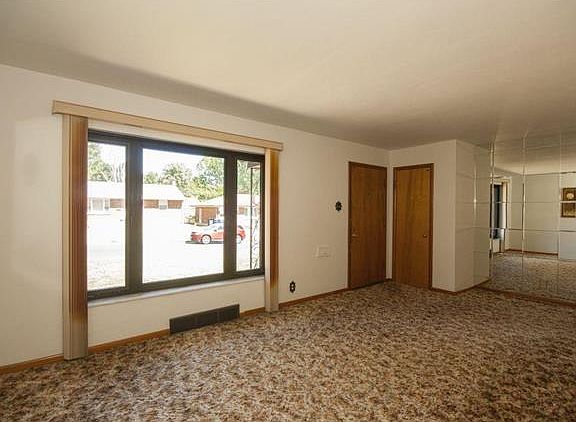 5th image of 10107 Shapfield Ln