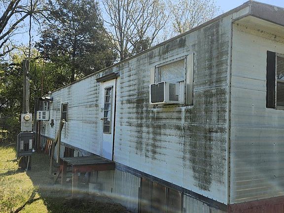 3rd image of 1774 Highway 298 E