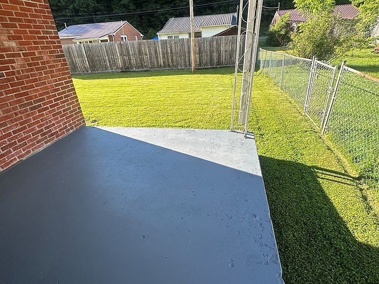 Listing photo 5