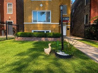 1747 N Luna Ave, Chicago, IL 60639