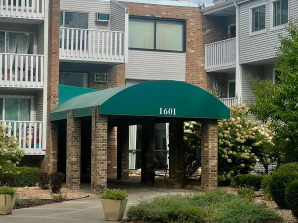 1601 N Innsbruck Dr APT 109, Fridley, MN 55432