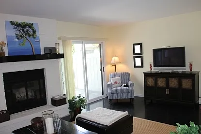 Southampton Light and Convenient Condo — Photo 2