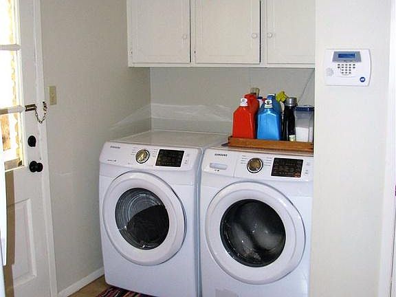 3rd image of 500 Sheffield Dr