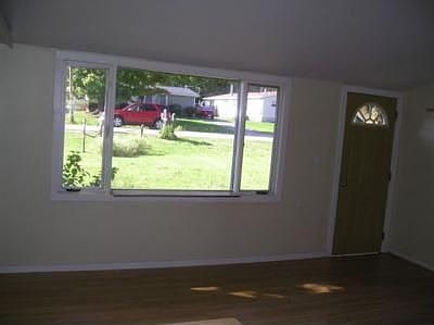 3rd image of 3902 Brook Dr